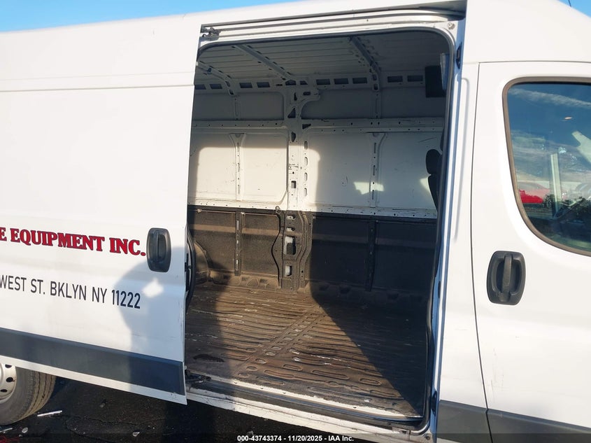 2018 Ram Promaster 3500 Cargo Van High Roof 159 Wb Ext VIN: 3C6URVJG8JE139468 Lot: 43743374