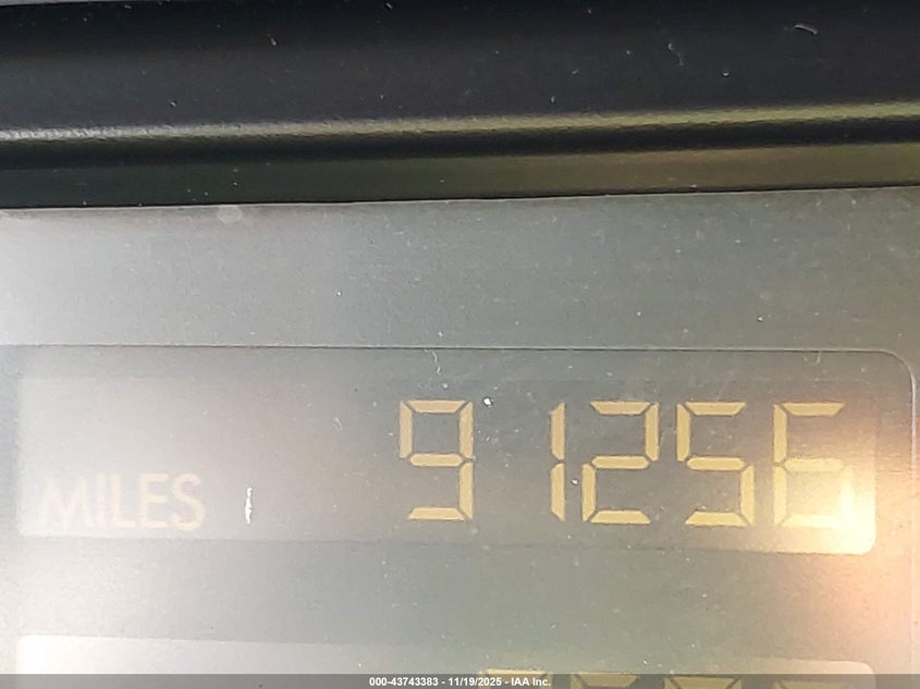 1992 Cadillac Allante VIN: 1G6VS3387NU125826 Lot: 43743383