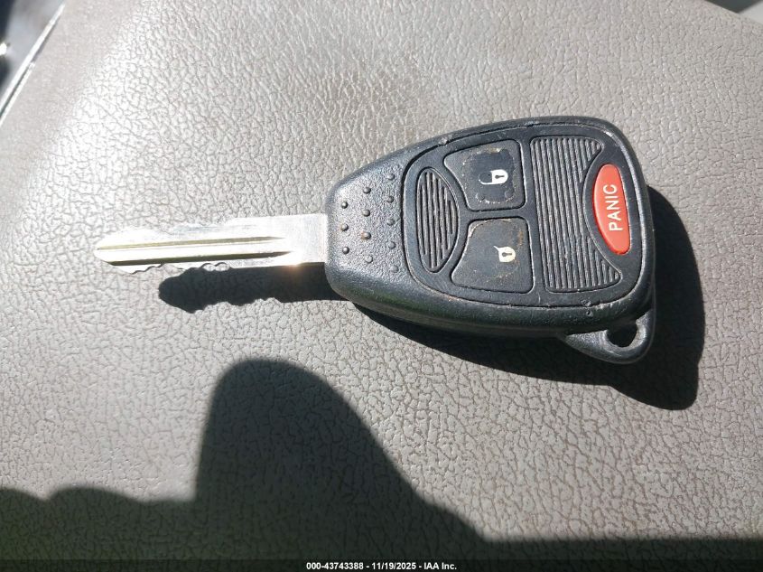 2005 Dodge Magnum Rt VIN: 2D4GV58275H641042 Lot: 43743388