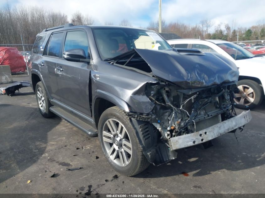 TOYOTA 4RUNNER TRD SPORT