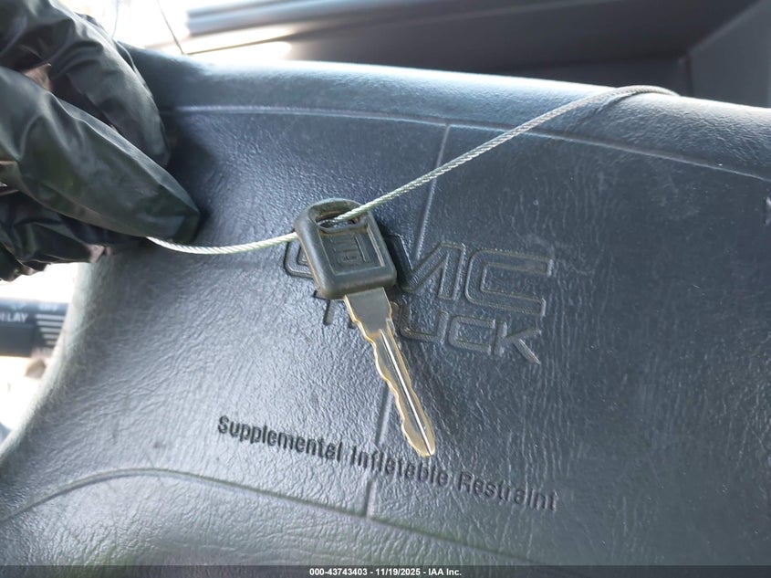 1997 GMC Sierra 1500 Sl Wideside VIN: 2GTEK19R6V1534896 Lot: 43743403