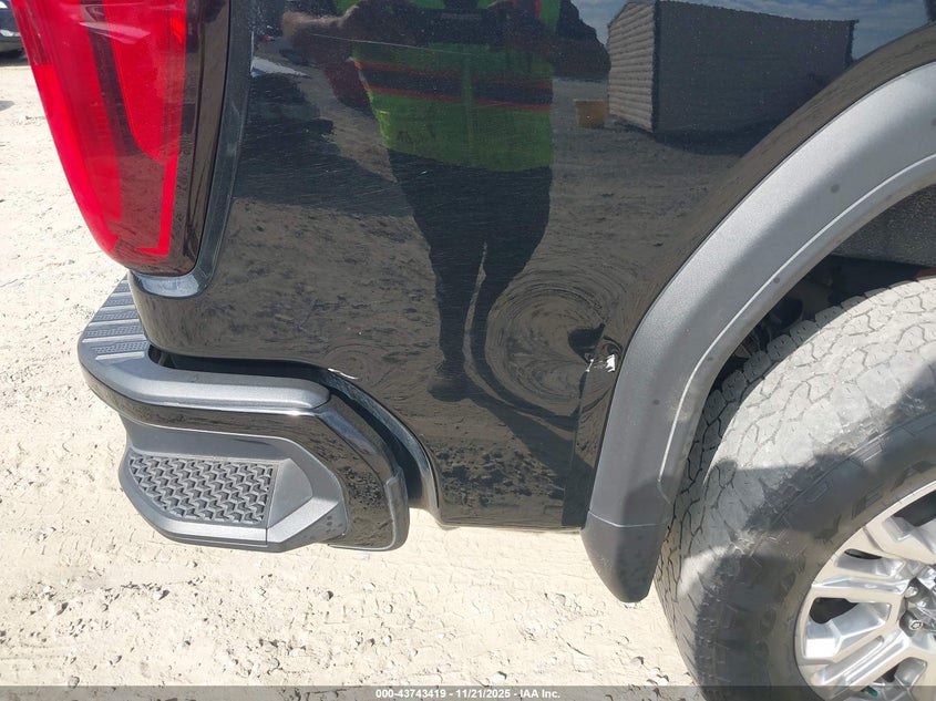 2023 GMC Sierra 2500Hd 4Wd Standard Bed Denali VIN: 1GT49REY6PF185673 Lot: 43743419