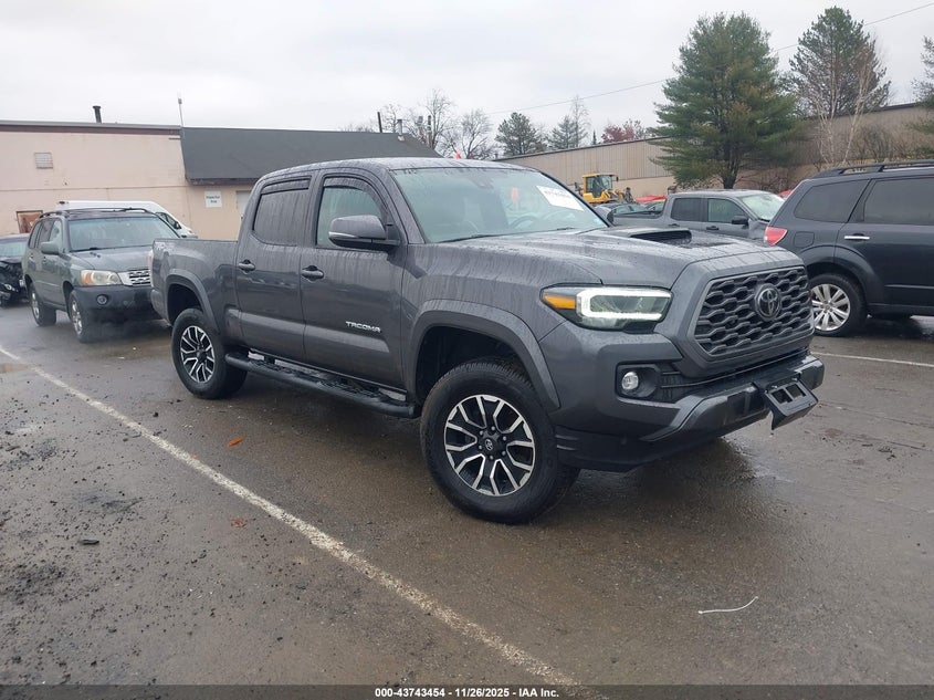 TOYOTA TACOMA TRD SPORT