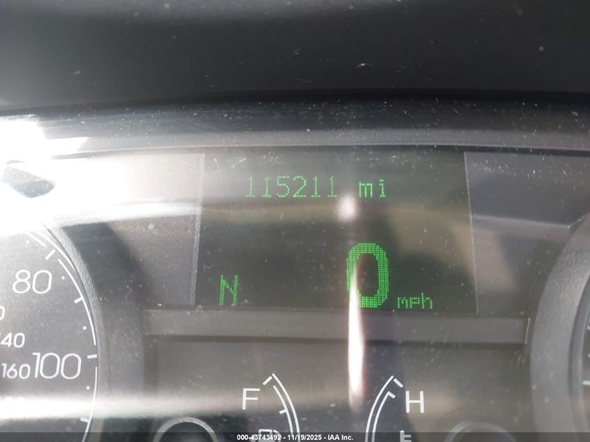 2008 Lincoln Town Car Signature Limited VIN: 2LNHM82V78X657742 Lot: 43743492