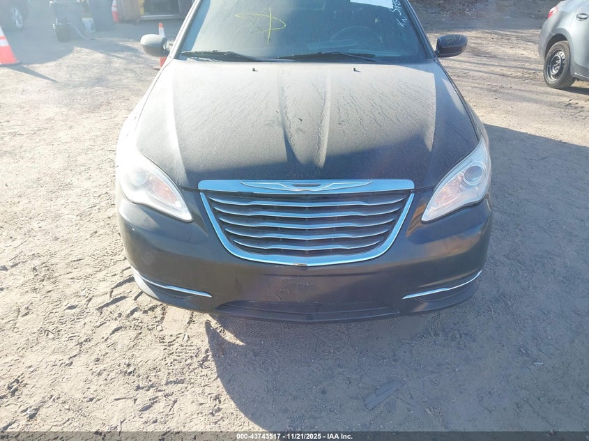 2013 Chrysler 200 Touring VIN: 1C3CCBBGXDN569123 Lot: 43743517