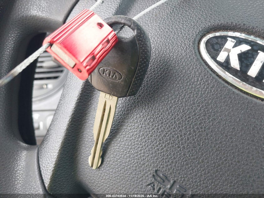 2007 Kia Sportage Lx VIN: KNDJF724977442725 Lot: 43743534