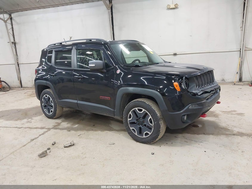 JEEP RENEGADE TRAILHAWK 4X4