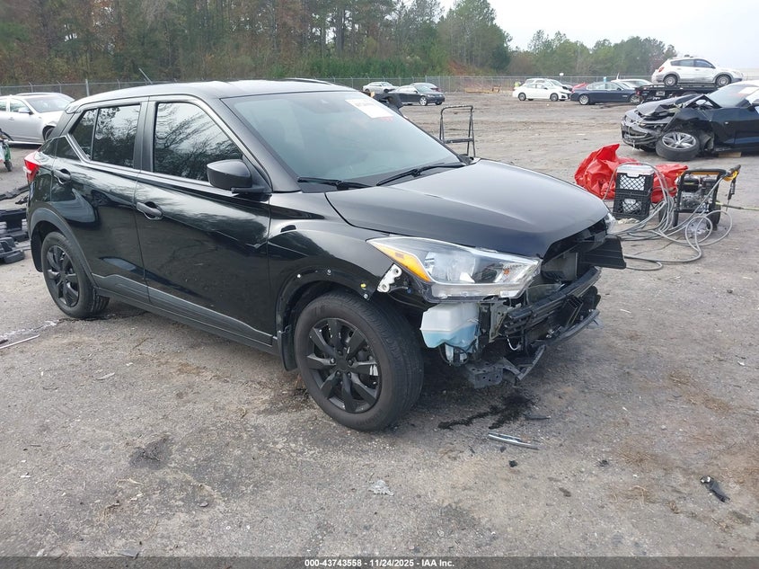 NISSAN KICKS S XTRONIC CVT