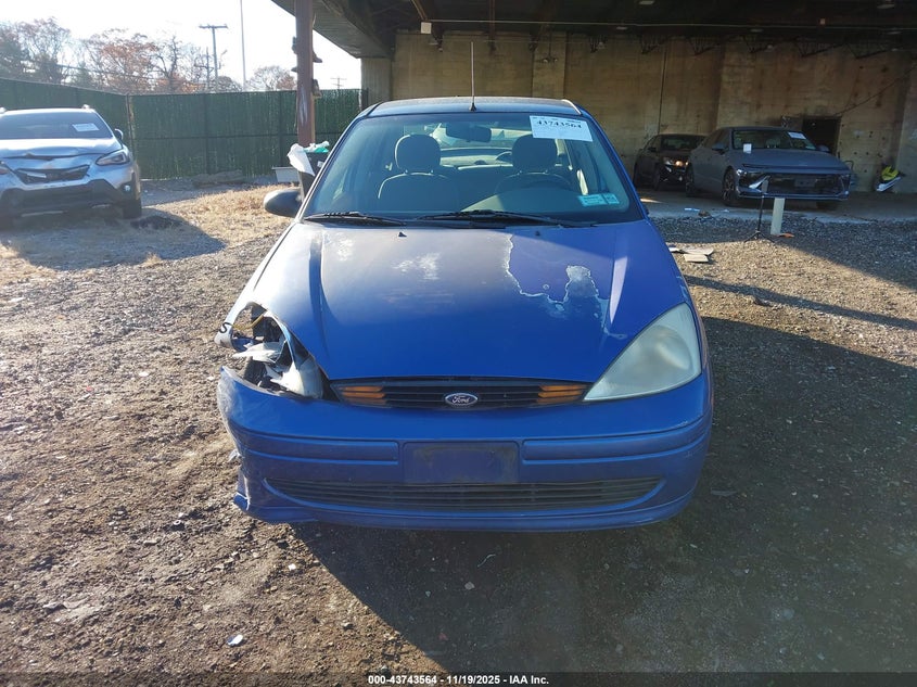1FAFP34PX2W354984 2002 FORD FOCUS photo no. 13