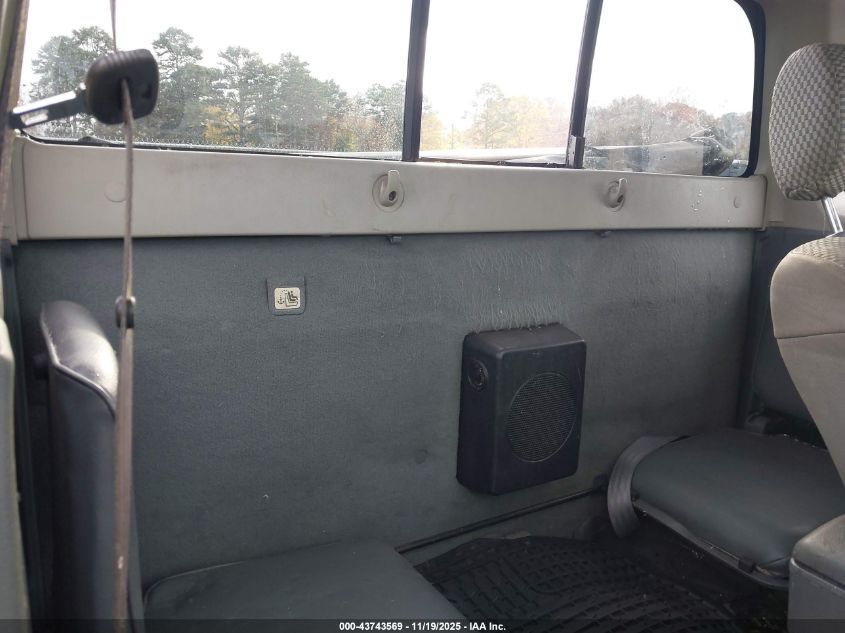 2002 Nissan Frontier Desert Runner Se-V6 VIN: 1N6ED26TX2C305415 Lot: 43743569