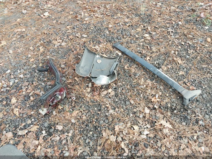 2001 Ford Explorer Xlt VIN: 1FMZU73E31ZA08517 Lot: 43743588