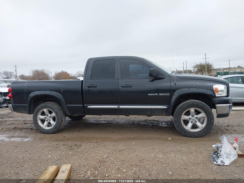2007 Dodge Ram 1500 Slt/Trx4 Off Road/Sport VIN: 1D7HU182X7J637314 Lot: 43743694