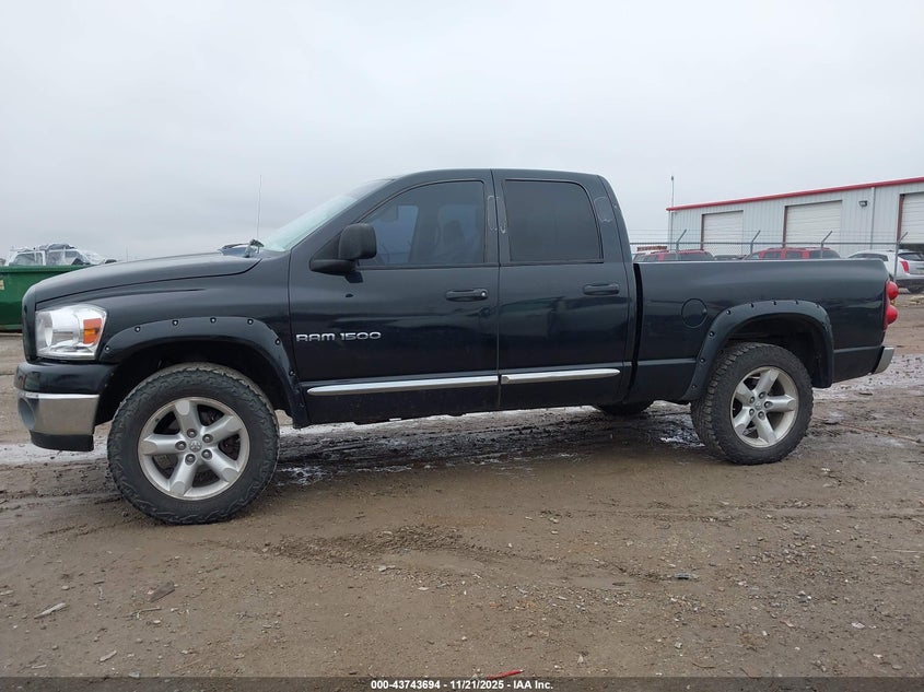 2007 Dodge Ram 1500 Slt/Trx4 Off Road/Sport VIN: 1D7HU182X7J637314 Lot: 43743694