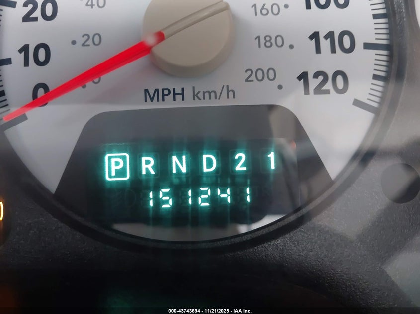 2007 Dodge Ram 1500 Slt/Trx4 Off Road/Sport VIN: 1D7HU182X7J637314 Lot: 43743694