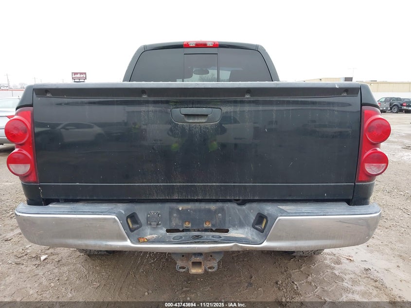 2007 Dodge Ram 1500 Slt/Trx4 Off Road/Sport VIN: 1D7HU182X7J637314 Lot: 43743694