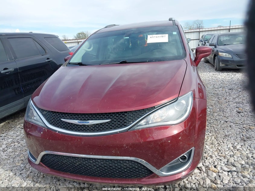2018 Chrysler Pacifica Touring L VIN: 2C4RC1BG7JR271272 Lot: 43743707
