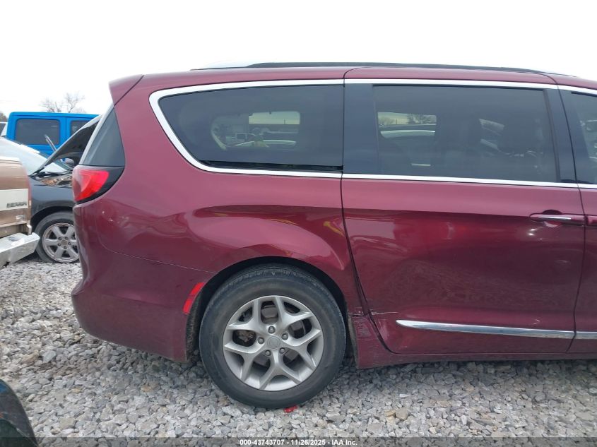 2018 Chrysler Pacifica Touring L VIN: 2C4RC1BG7JR271272 Lot: 43743707