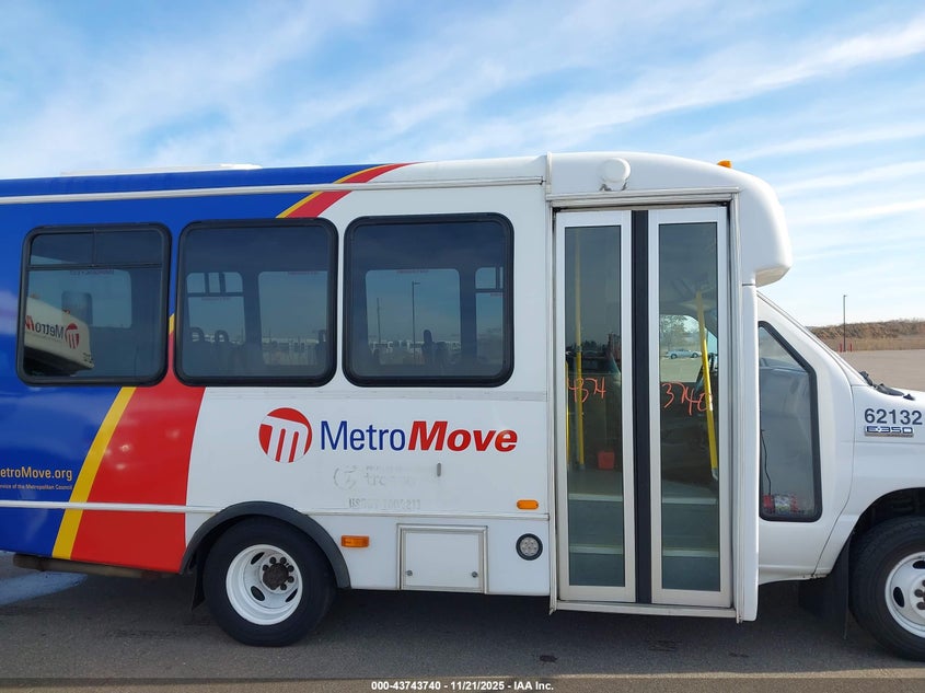 2018 Ford E-350 Cutaway VIN: 1FDEE3FS6JDC33159 Lot: 43743740