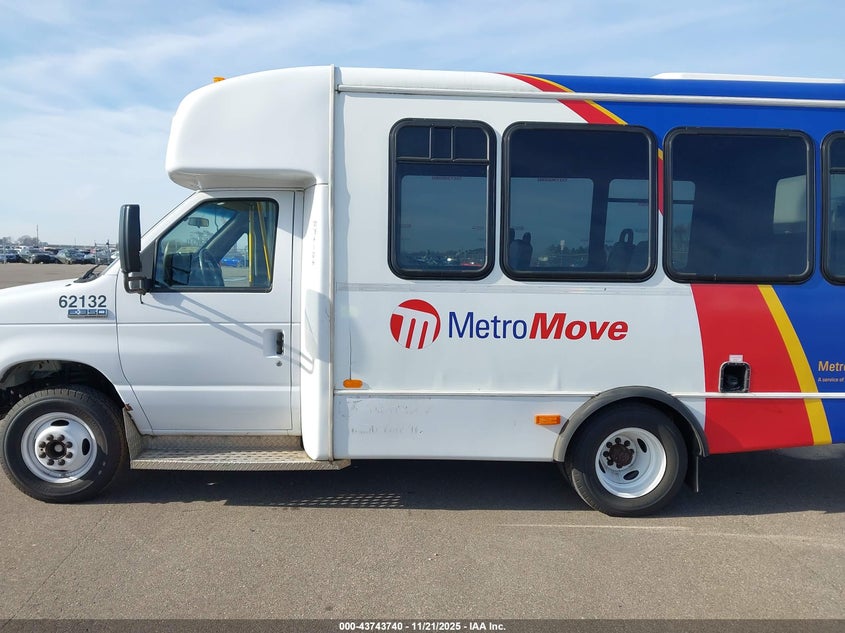 2018 Ford E-350 Cutaway VIN: 1FDEE3FS6JDC33159 Lot: 43743740