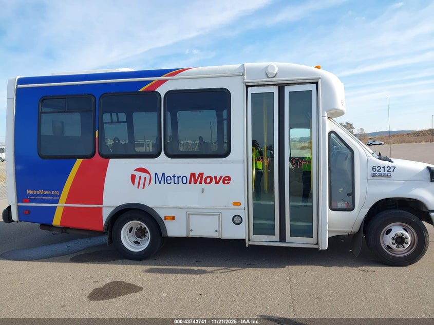 2018 Ford E-350 Cutaway VIN: 1FDEE3FS0JDC33156 Lot: 43743741