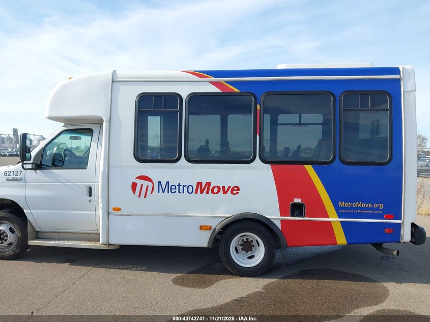 2018 Ford E-350 Cutaway VIN: 1FDEE3FS0JDC33156 Lot: 43743741