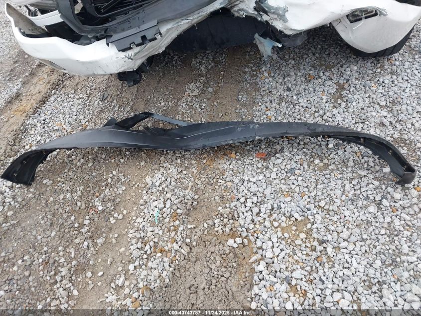 2017 Chevrolet Silverado 1500 2Lt VIN: 3GCUKREC3HG427862 Lot: 43743787