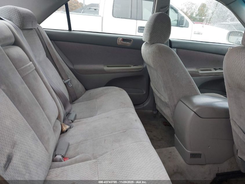 2003 Toyota Camry Le VIN: 4T1BE32K33U686148 Lot: 43743789