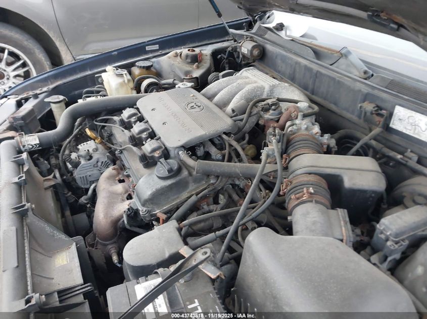 1998 Toyota Avalon Xls VIN: 4T1BF18B2WU251120 Lot: 43743818