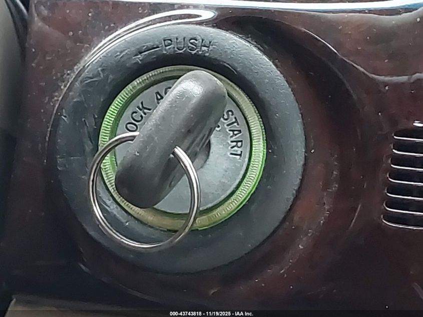 1998 Toyota Avalon Xls VIN: 4T1BF18B2WU251120 Lot: 43743818