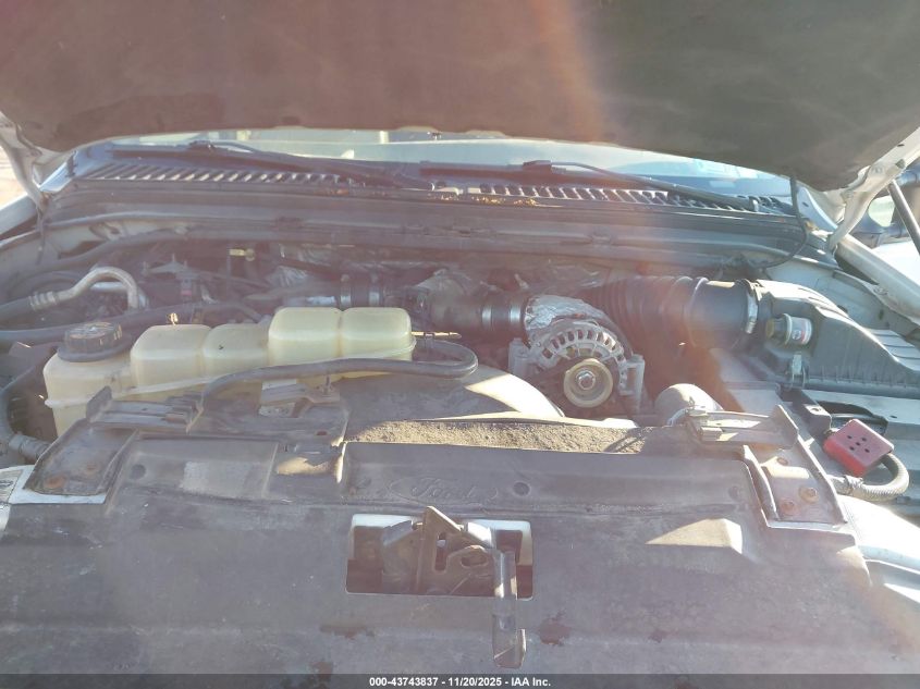 2001 Ford F-350 Lariat/Xl/Xlt VIN: 1FTWW33FX1EA27494 Lot: 43743837