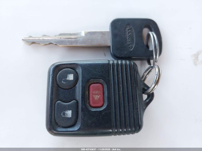 2001 Ford F-350 Lariat/Xl/Xlt VIN: 1FTWW33FX1EA27494 Lot: 43743837