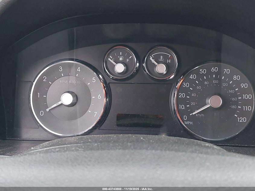 2008 Mercury Milan I4 Premier VIN: 3MEHM08Z78R633776 Lot: 43743888