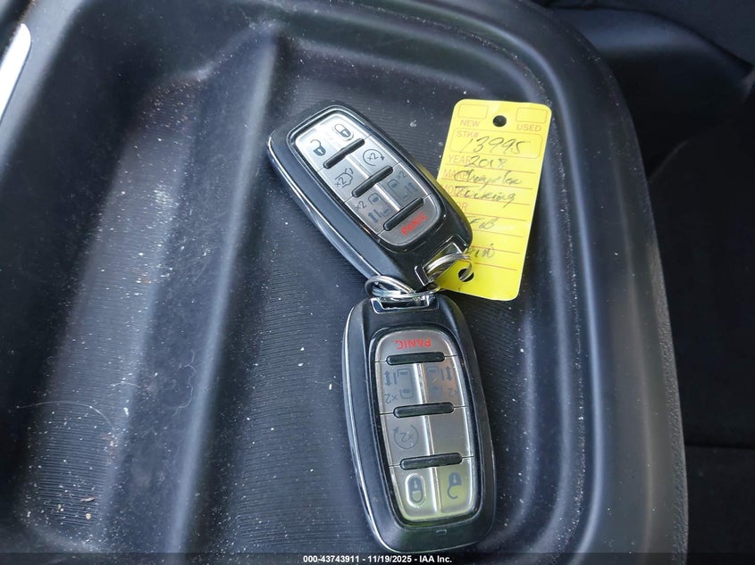 2018 Chrysler Pacifica Touring Plus VIN: 2C4RC1FG1JR204449 Lot: 43743911