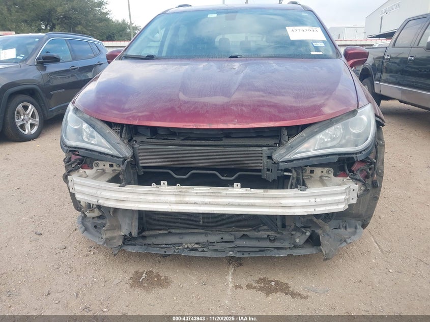 2019 Chrysler Pacifica Touring L VIN: 2C4RC1BG8KR539313 Lot: 43743943