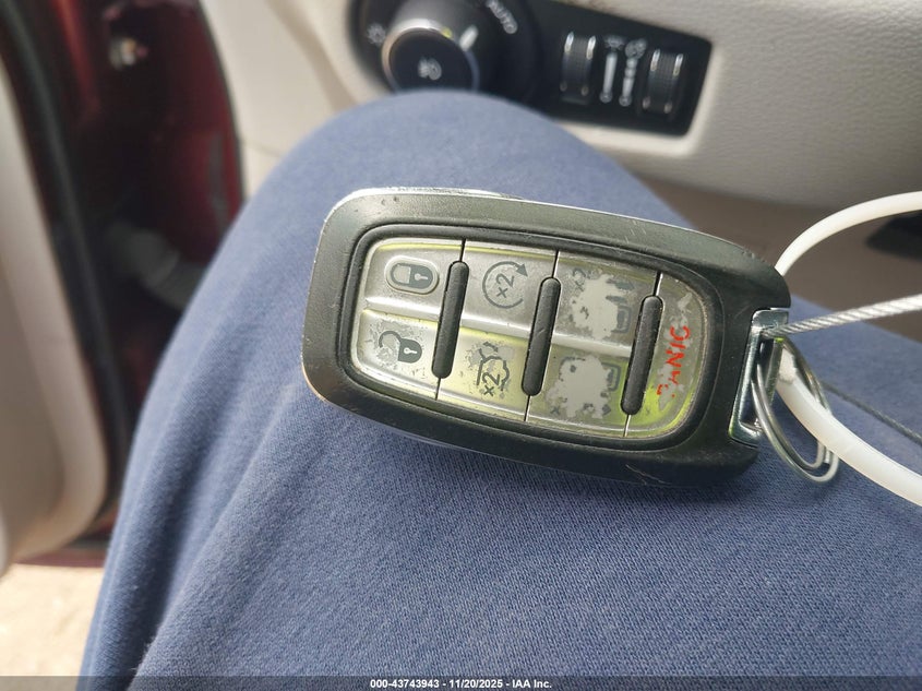 2019 Chrysler Pacifica Touring L VIN: 2C4RC1BG8KR539313 Lot: 43743943