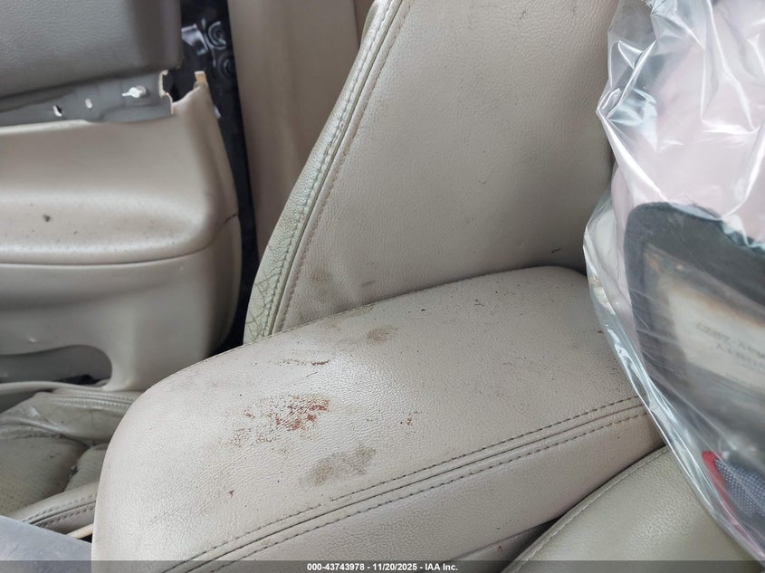 2004 Mazda Mazda6 S VIN: 1YVFP82D645N75775 Lot: 43743978