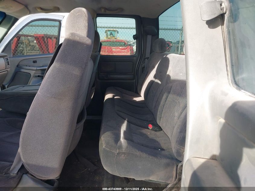 2003 Chevrolet Silverado 2500Hd Ls/Lt VIN: 1GCHK29153E339817 Lot: 43743989