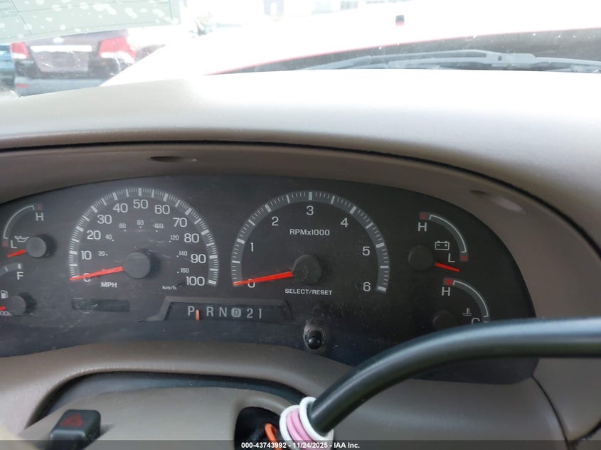 2001 Ford Expedition Eddie Bauer VIN: 1FMRU17W61LA89094 Lot: 43743992