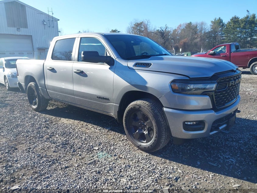RAM 1500 TRADESMAN 4X4 5 7 BOX