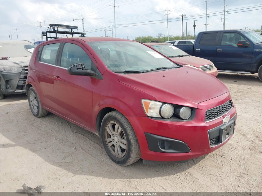 CHEVROLET SONIC LT MANUAL