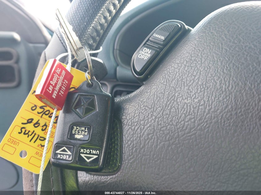 1996 Dodge Intrepid Es VIN: 2B3HD56F7TH258498 Lot: 43744027