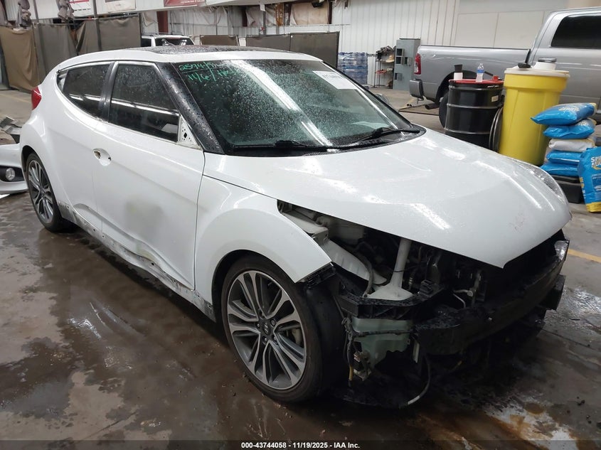 HYUNDAI VELOSTER TURBO