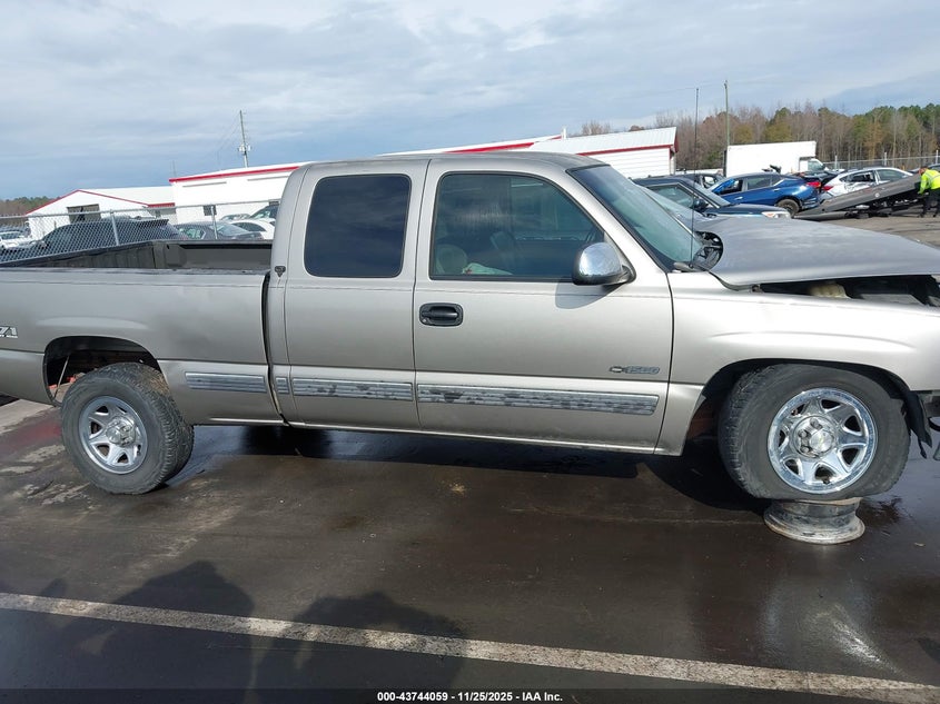 2001 Chevrolet Silverado 1500 Lt VIN: 1GCEK19T81E143835 Lot: 43744059