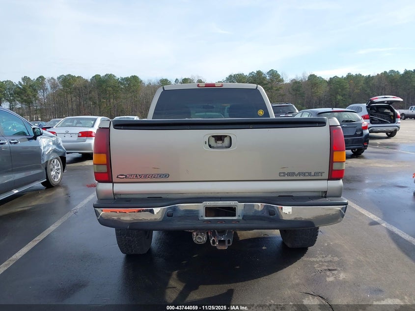 2001 Chevrolet Silverado 1500 Lt VIN: 1GCEK19T81E143835 Lot: 43744059