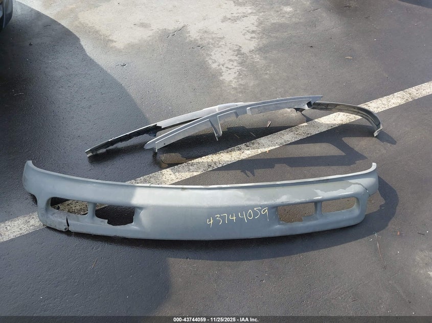 2001 Chevrolet Silverado 1500 Lt VIN: 1GCEK19T81E143835 Lot: 43744059