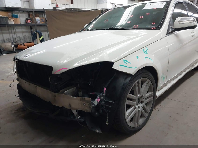 2009 Mercedes-Benz C 300 Sport VIN: WDDGF54X19R069697 Lot: 43744112