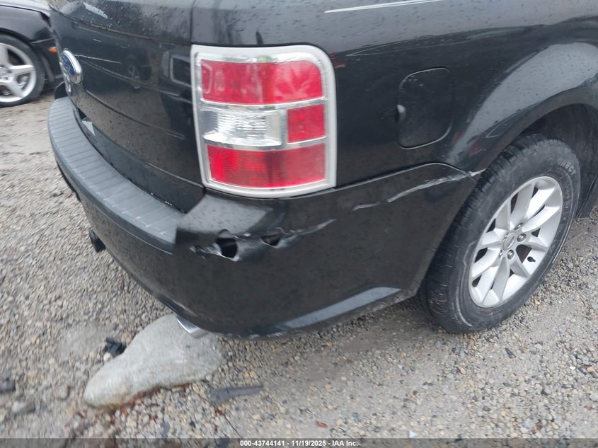 2013 Ford Flex Se VIN: 2FMGK5B87DBD30372 Lot: 43744141