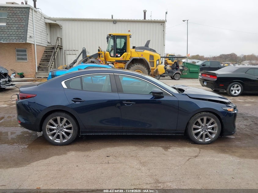 2020 Mazda Mazda3 Preferred Package VIN: 3MZBPBDM1LM132549 Lot: 43744149