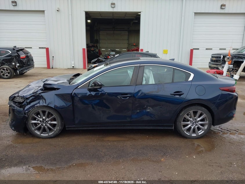 2020 Mazda Mazda3 Preferred Package VIN: 3MZBPBDM1LM132549 Lot: 43744149