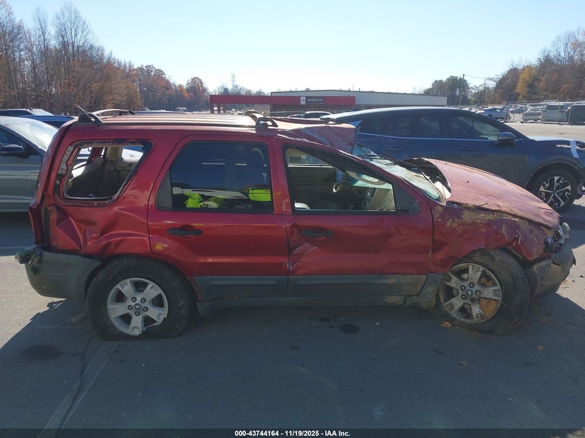 2005 Ford Escape Xlt VIN: 1FMYU03145KD84416 Lot: 43744164